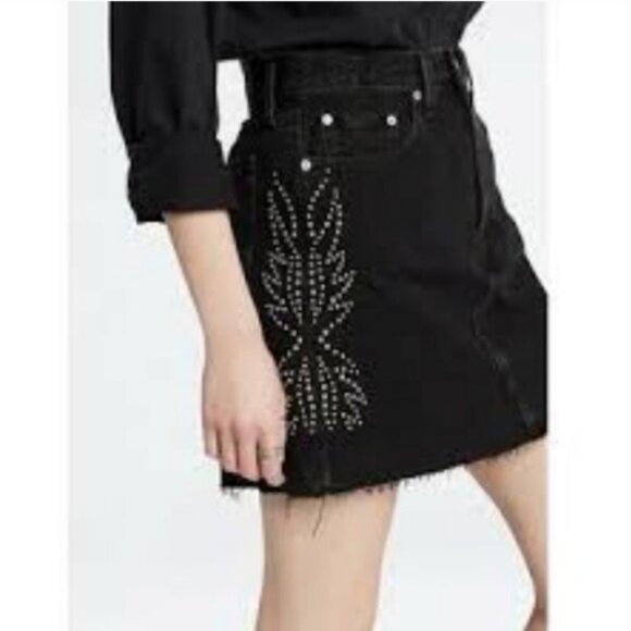 NWT‎ Levi's Studded Festival Mini Skirt in Full Metal Size 25 - Picture 2 of 11